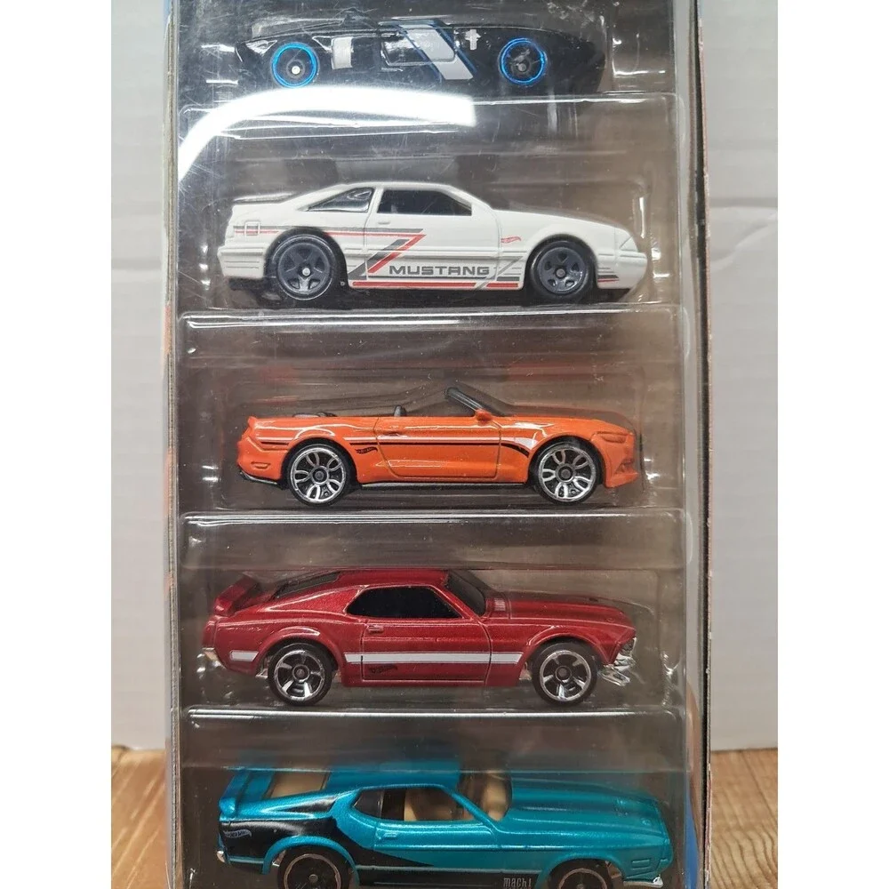 Hot Wheels Ford Mustang 1:64 Diecast Car 5-Pack Multicolor Set